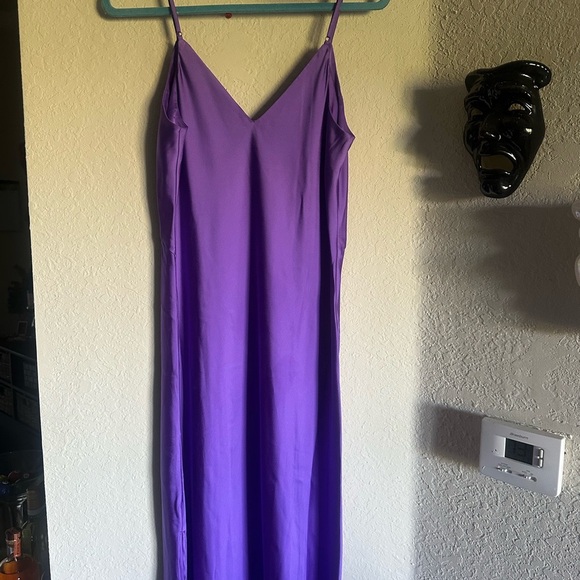 Vibrant Purple Satin Dress - Picture 7 of 7